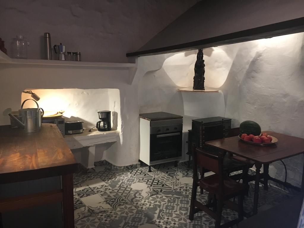 Stadthaus Mitten Im Künstlerviertel Von Mit Zwei * Artà