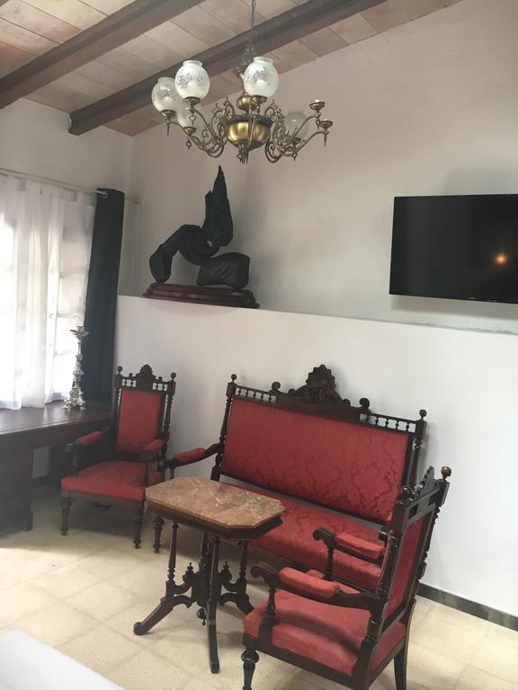 Stadthaus Mitten Im Künstlerviertel Von Mit Zwei * Artá