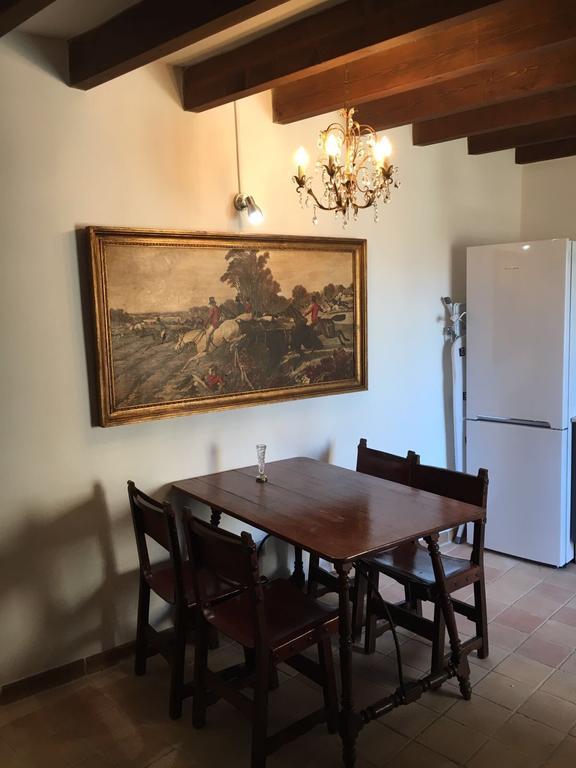 Apartment Stadthaus Mitten Im Künstlerviertel Von Mit Zwei *