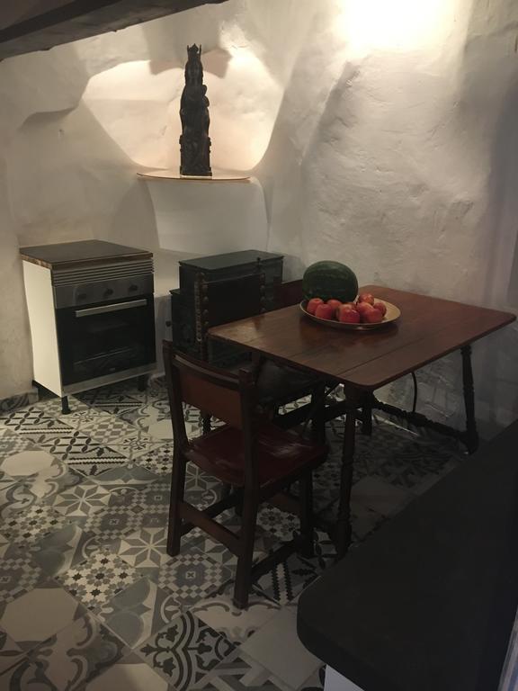 Stadthaus Mitten Im Künstlerviertel Von Mit Zwei Apartment Artá